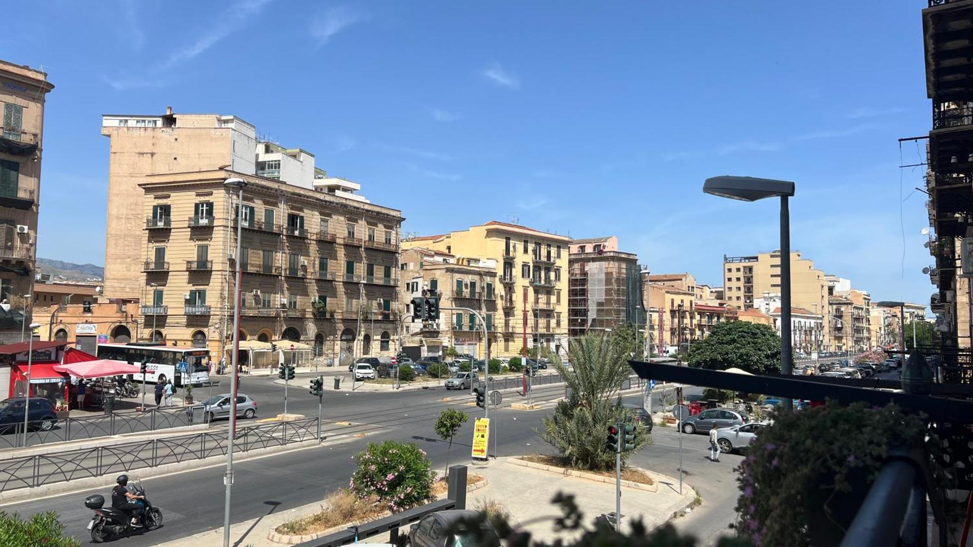 A Casuzza Apartment Palermo Exterior photo